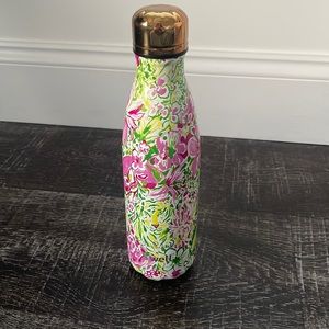 Lilly Pulitzer S’Well Bottle. 17 oz.